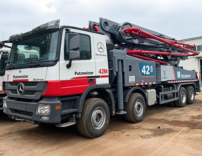 Mercedes-Benz Actros 4141 8x4 concrete pump truck