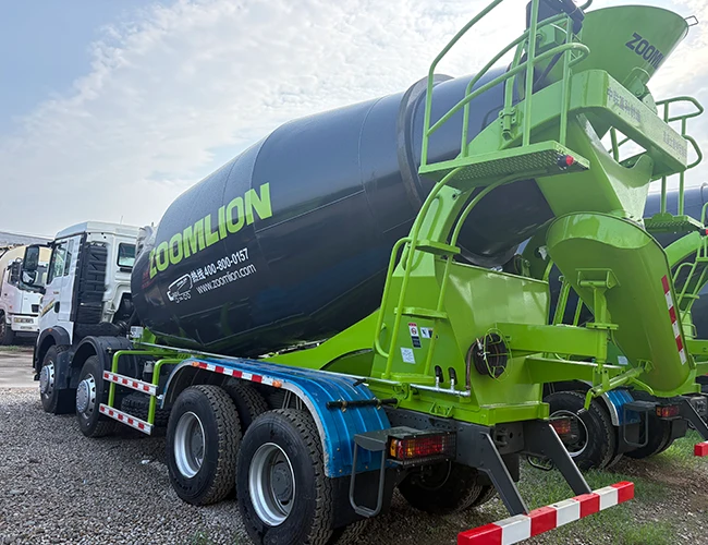 HOWO TX 8×4 Concrete Mixer Truck - 图片 4