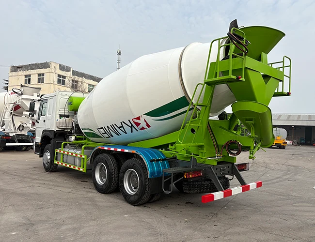 HOWO 6×4 Concrete Mixer Truck 12m³ with Sinotruk 371HP Engine - 图片 3